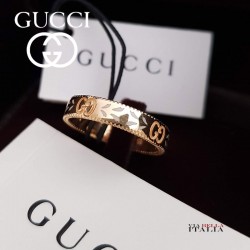 GUCCI ring Icon 4MM in 18Kt gold and white enamel YBC43454100100