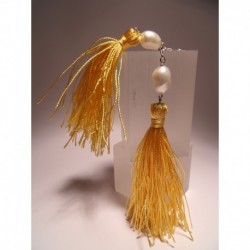 Silver earrings with tassels and pearls