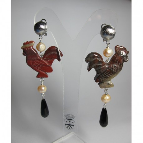 Earrings with rooster jasper, onyx and pearls