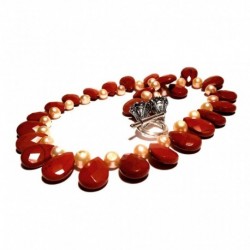 Necklace with pearls and jasper