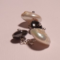 Cufflinks with pearls and hematite